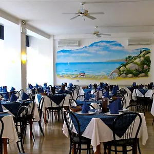 Hotel Holiday